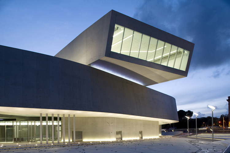   (ZAHA HADID) - MAXXI MUSEUM